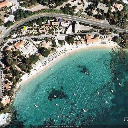 Les Alcyons Отель 4*