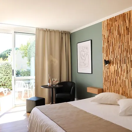 Les Alcyons 3* Le Lavandou