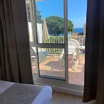 Les Alcyons Hotel